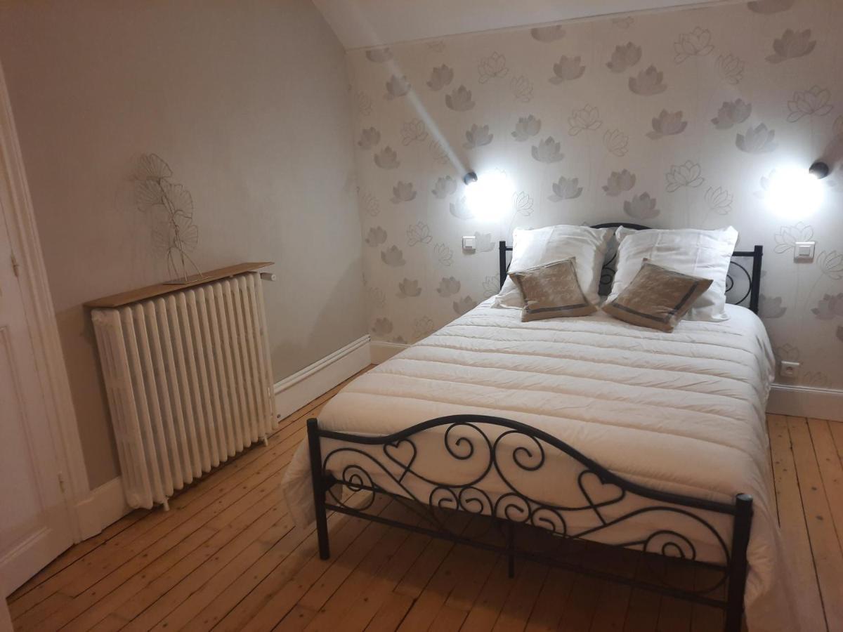 Chambre D'Hotes Le Puits Darcy 蒙特谢莱丝美恩斯 外观 照片